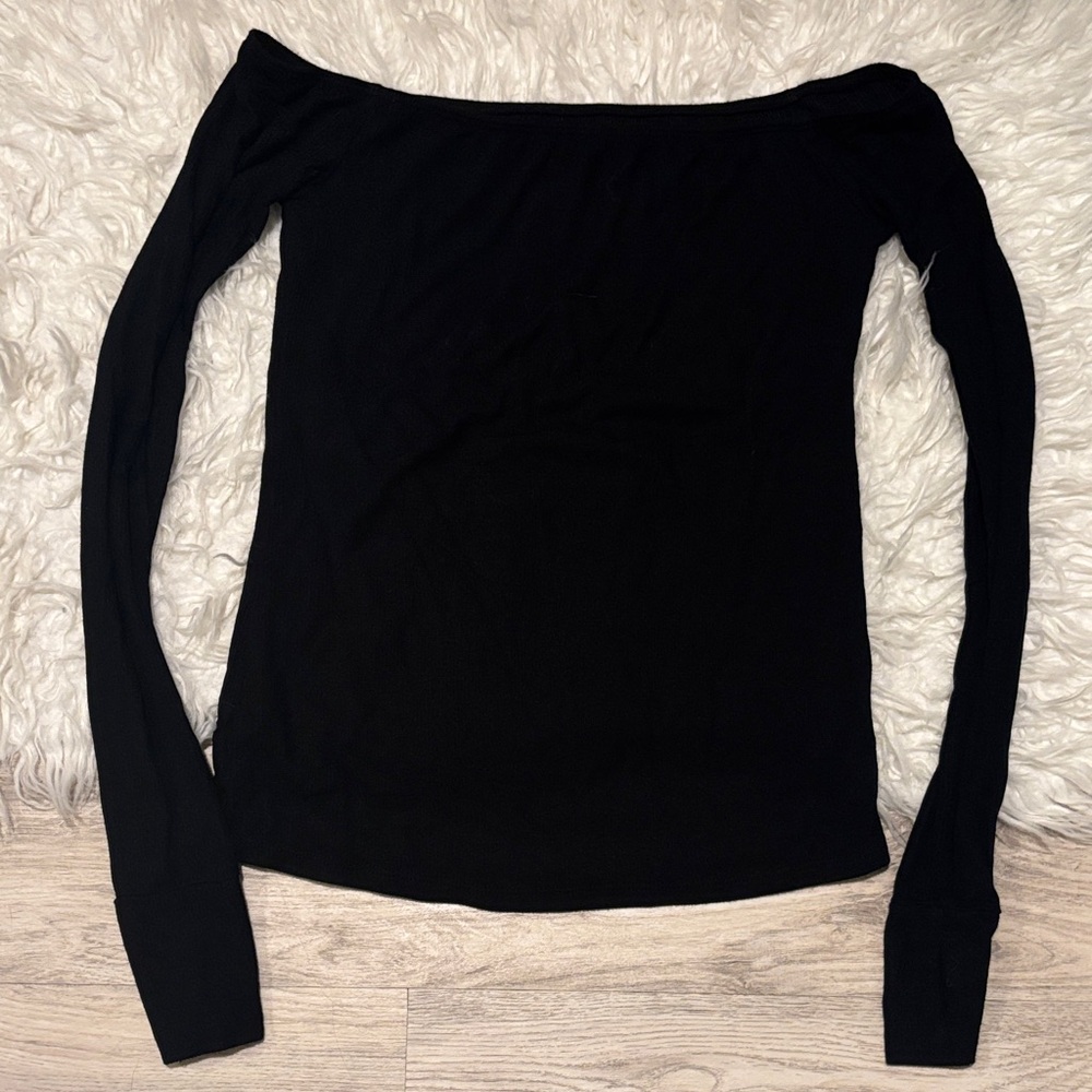 Michael Lauren Black Off-Shoulder Long Sleeve Top